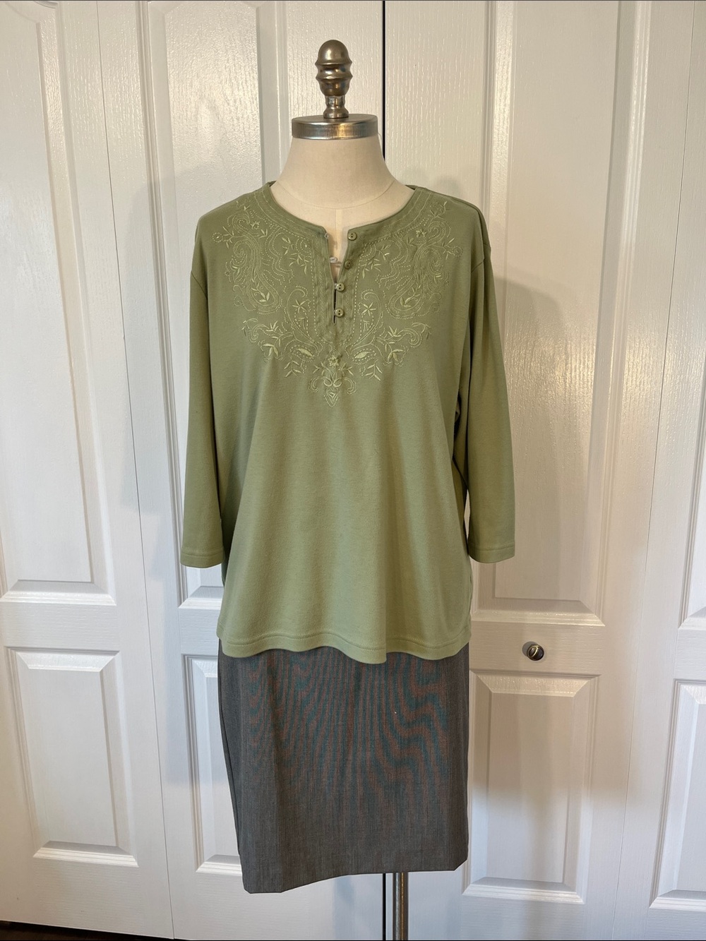 Tradition embroidered t-shirt